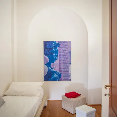 Urbanicooh Garisenda - Piazza Maggiore View Apartment